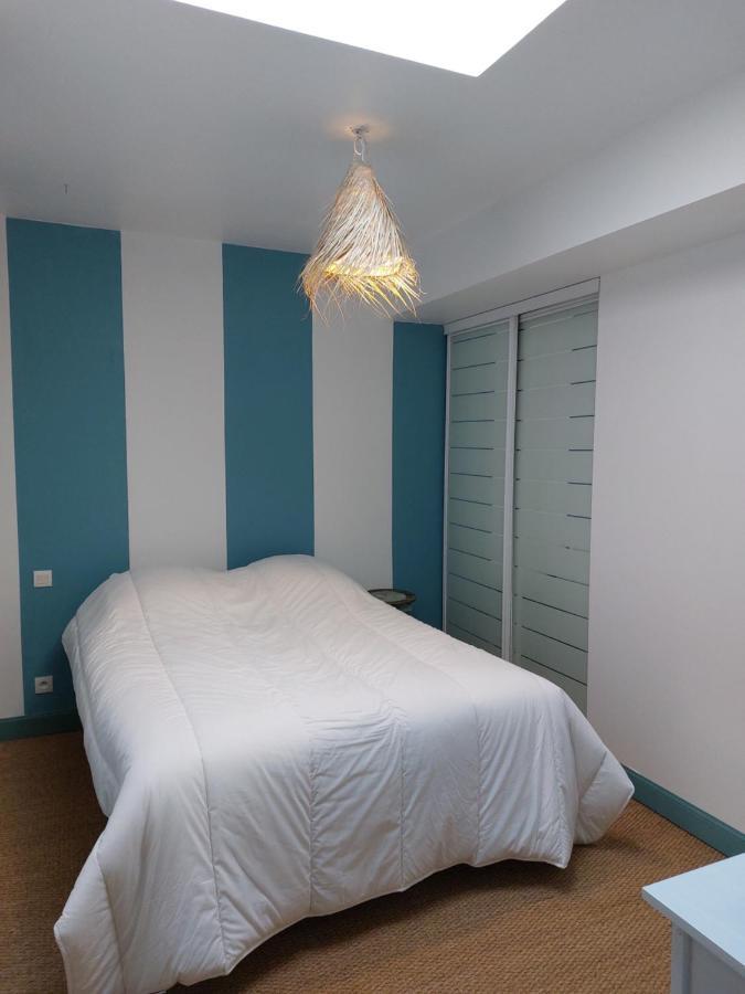 L'Appartement De La Maison Bleue Villereal Bagian luar foto